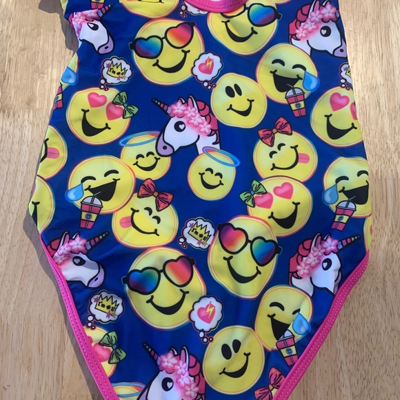 Emojination Girls one piece swimsuit bathing suit - Picture 3 of 8